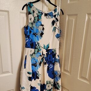Chic Blue Floral Midi Dress